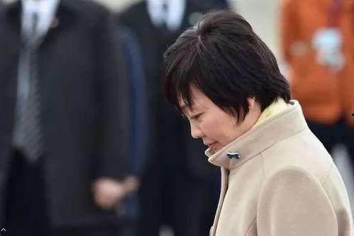 总裁夫人，身兼多职,身兼多职，演绎职场与家庭的完美平衡